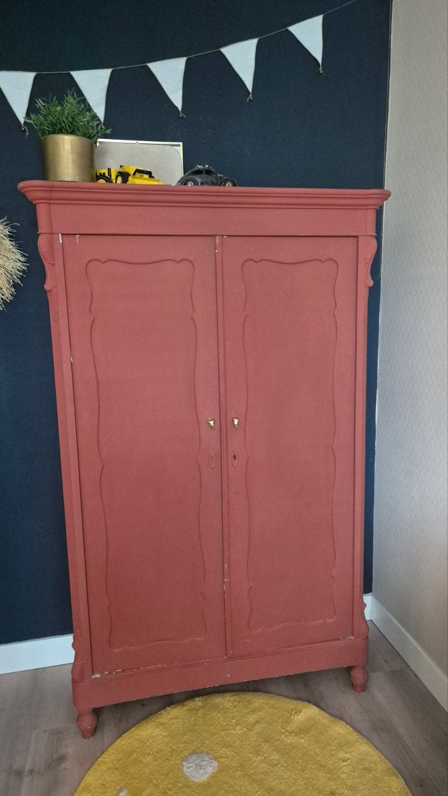 Antieke Biedermeier kast -  likje verf en als nieuw, Ophalen