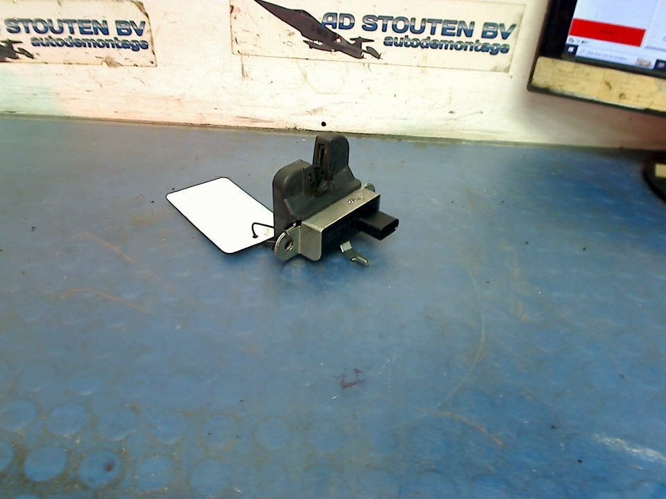 Achterklepslot Volkswagen Golf V (1K1) 2004 1K6827508b, Gebruikt, Volkswagen, Volkswagen AG, Kundenbetreuung@volkswagen.de