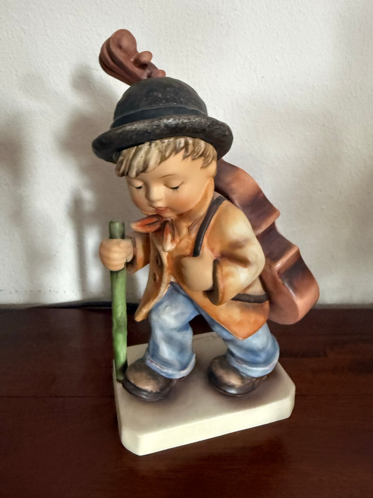 Vintage Hummel beeldje 'Jongen met viool', Ophalen of Verzenden, Zo goed als nieuw, Hummel