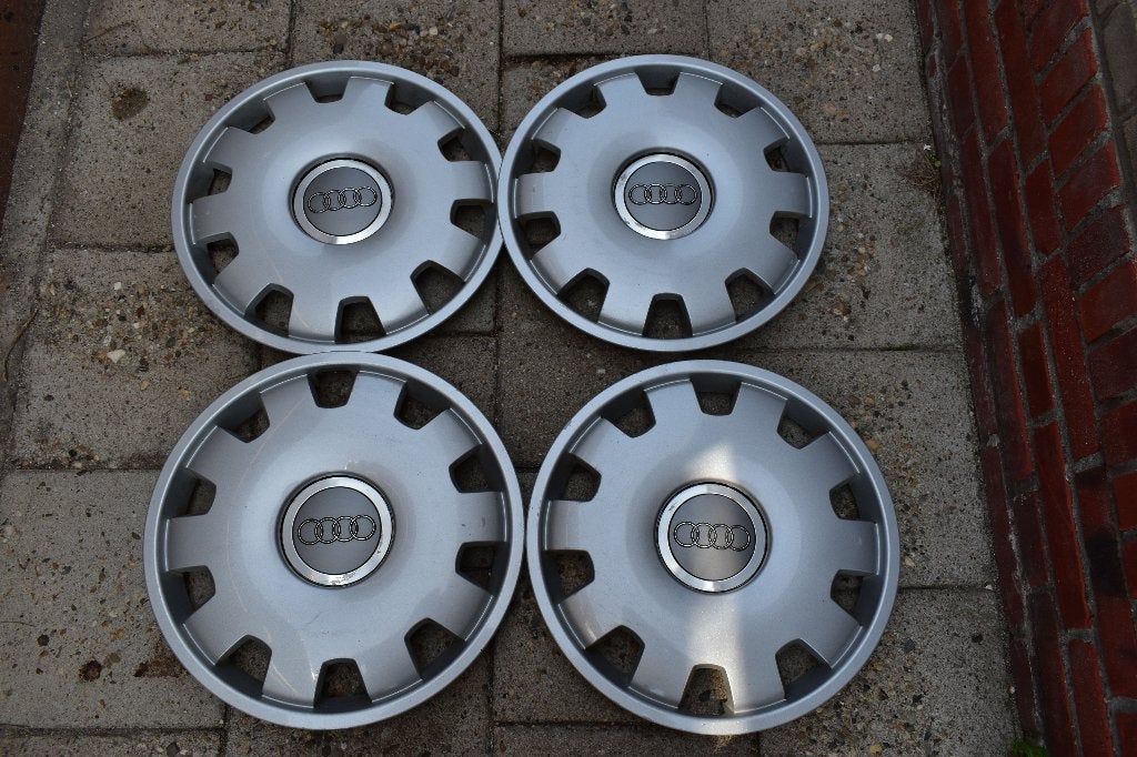 Set van 4 originele wieldoppen Audi A6 16 inch, Auto diversen, Wieldoppen, Ophalen of Verzenden, Gebruikt