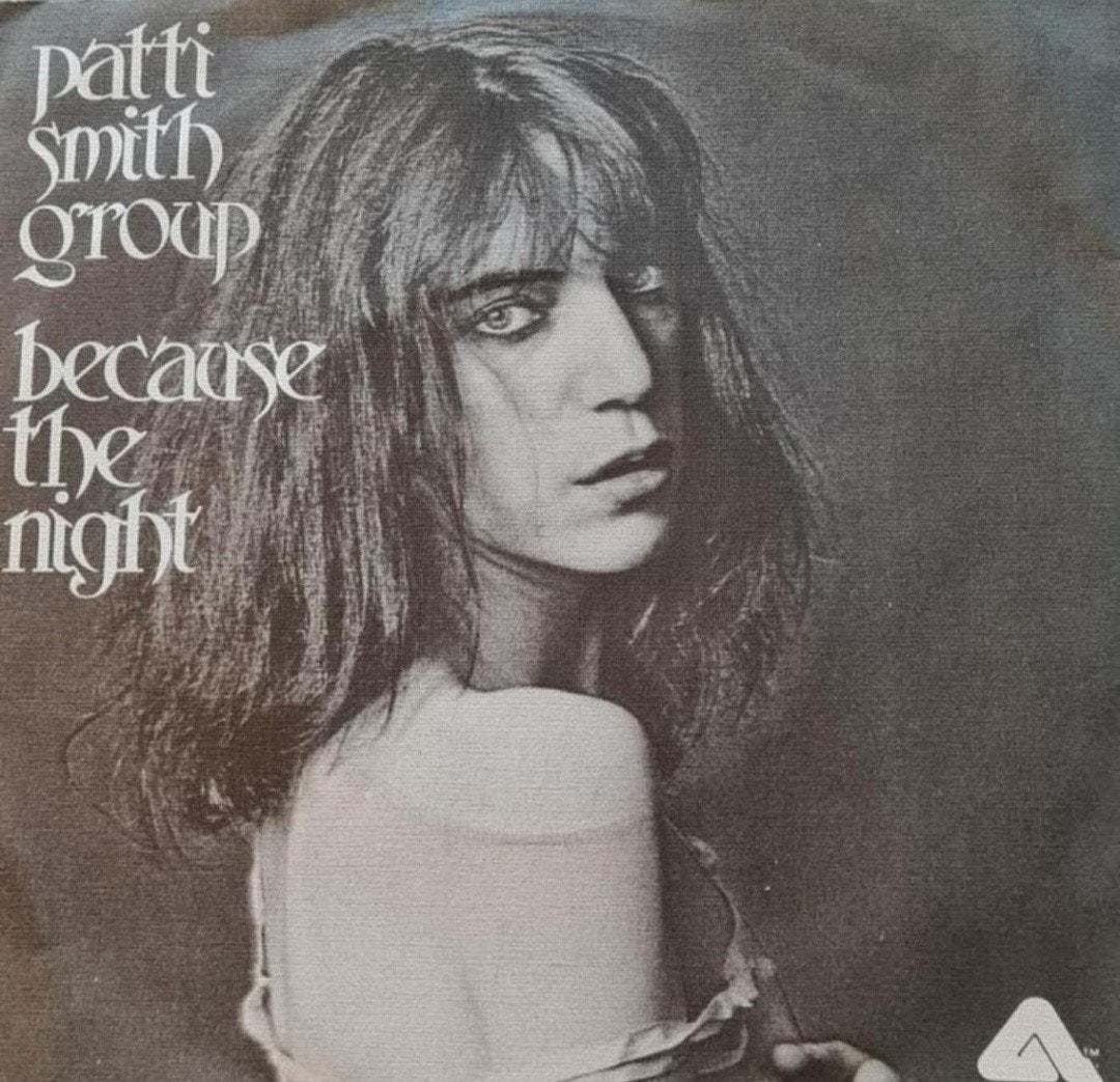 PATTI SMITH GROUP - BECAUSE THE NIGHT, Ophalen of Verzenden, Gebruikt, Pop