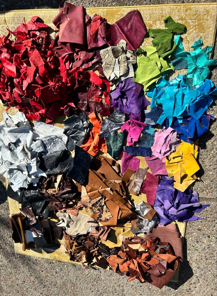 LOT: leder stukken & stukjes voor creatieve projecten, Ophalen, Gebruikt, Overige kleuren, Leer of Kunstleer