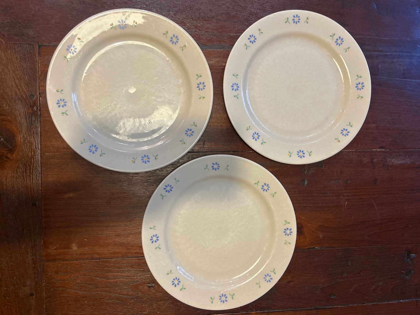 3 leuke borden, middel/groot formaat (24 cm doorsnee), Ophalen, Gebruikt, Overige stijlen, Bord(en)