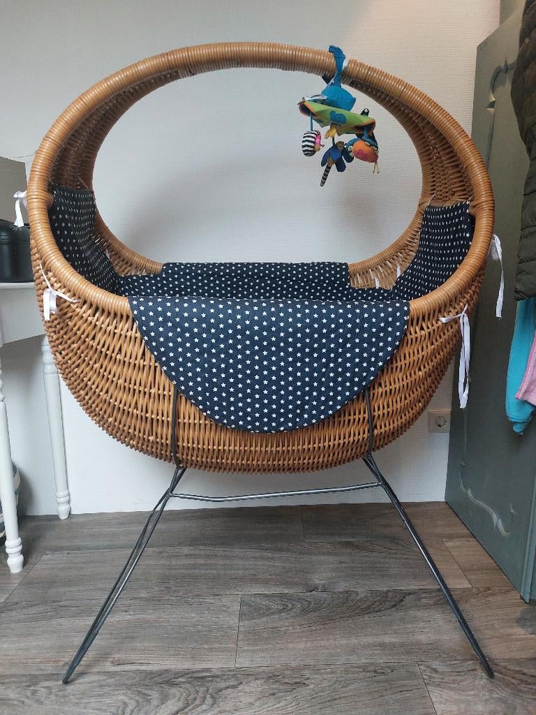 Prachtige rotan wieg Celine 20 euro, Kinderen en Baby's, Babywiegjes en Ledikanten, Ophalen, Gebruikt, Wieg