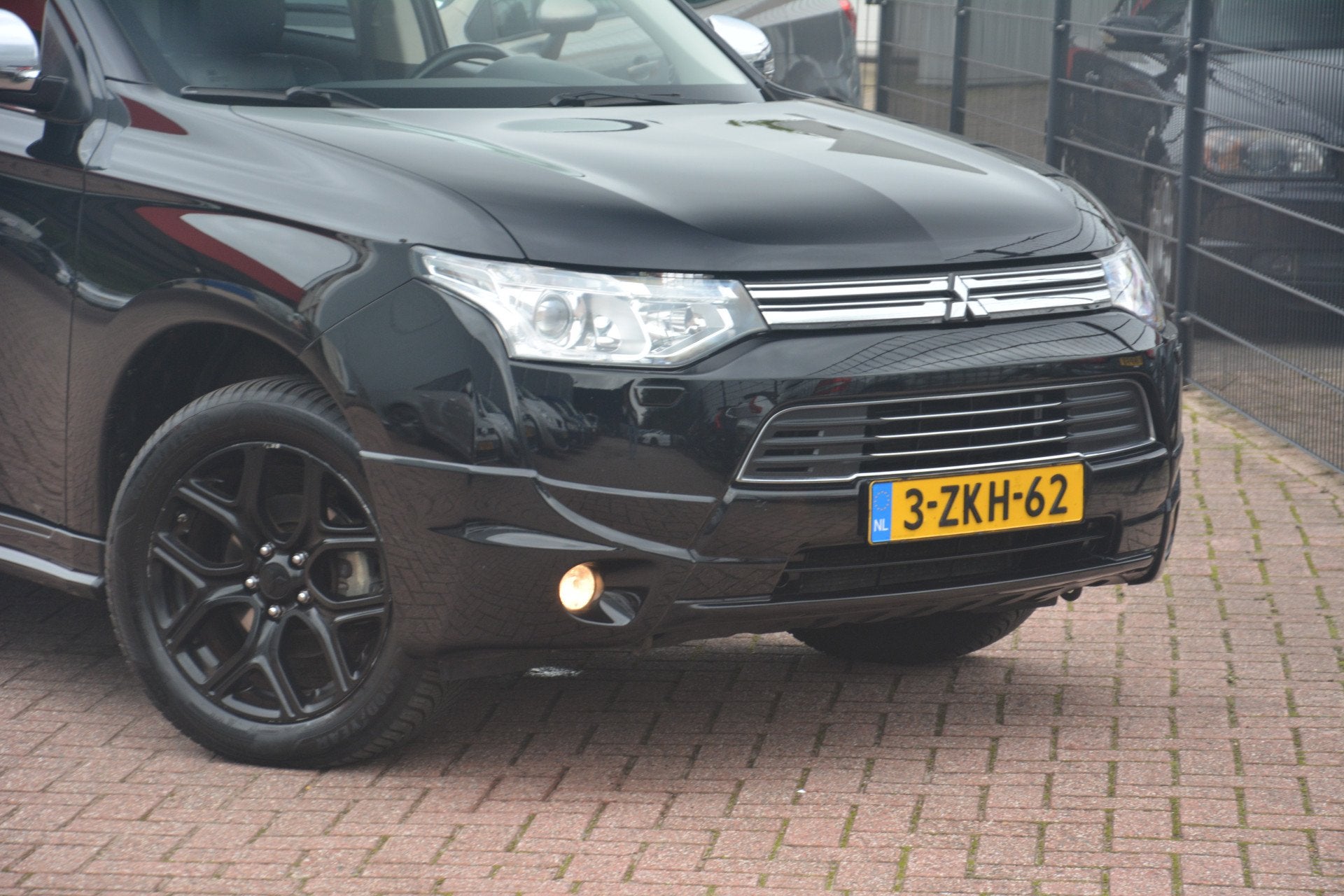 Mitsubishi Outlander 2.0 PHEV Instyle+ | Navigatie | Schuifk, Auto's, Automaat, Zwart, 4 cilinders, Zwart
