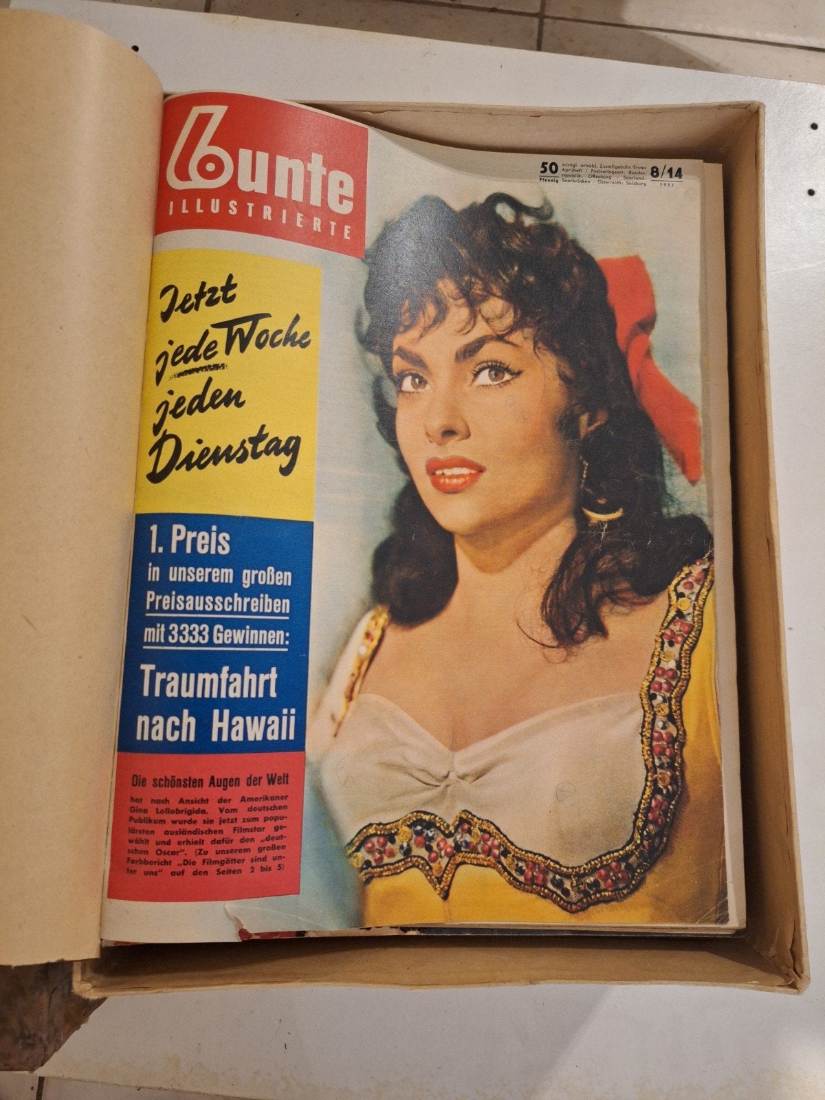 4 gebonden boeken Bunte Illustrierte tijdschriften 1956, Ophalen, Gelezen