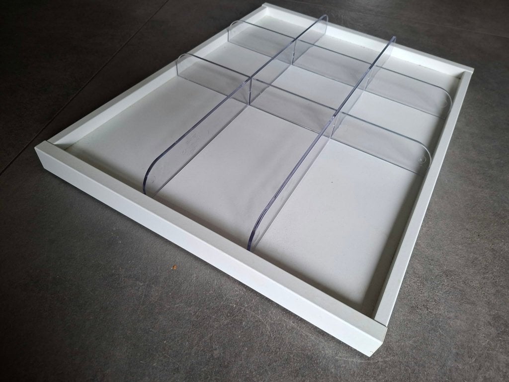IKEA KOMPLEMENT uittrekbare plank met verdelers - PAX kast, Ophalen, Kunststof, 50 tot 100 cm, Zo goed als nieuw