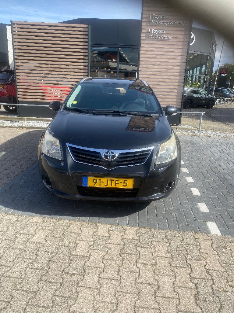 Toyota Avensis 1.8 VVT-i  147 pk Comfort Clima/APK 14/02/27, Auto's, Voorwielaandrijving, Dealer onderhouden, Avensis, Zwart