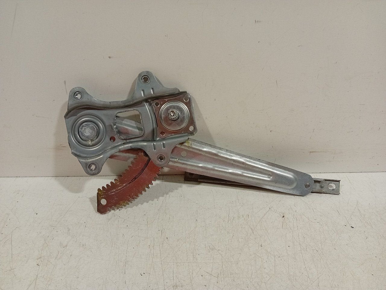 Raammechaniek rechts achter Nissan Micra, Onderdelen@venauto.nl, Van der Ven Autorecycling B.V., Gebruikt, Ettenseweg 76, 4706 PB Roosendaal, The Netherlands