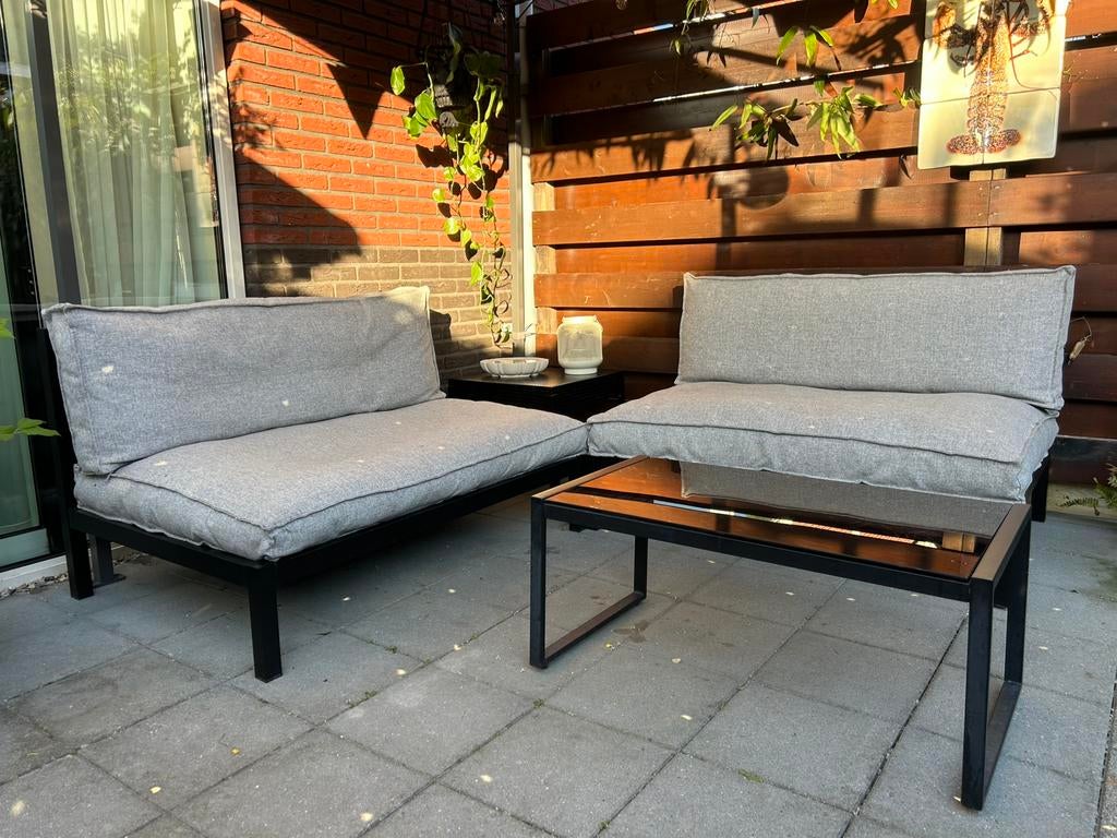 Tuinset zwart metaal banken + tafel, Ophalen, Zo goed als nieuw, Overige materialen, 2 zitplaatsen