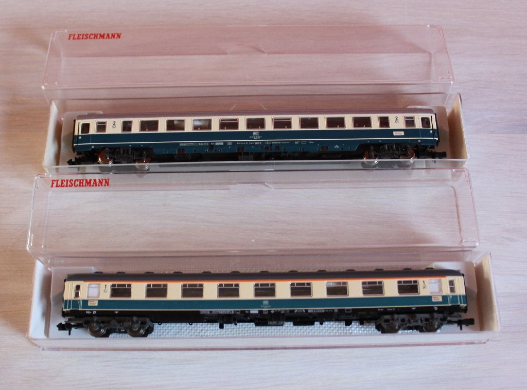 Fleischmann 8191K & 8194K verlicht &20 reizigers Zoals nieuw, Gelijkstroom, Verzenden, Fleischmann, Wagon