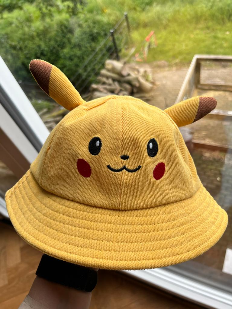 Pikachu Zonnehoed - Zo goed als nieuw, Ophalen of Verzenden, Zo goed als nieuw, Jongen of Meisje, Hoed