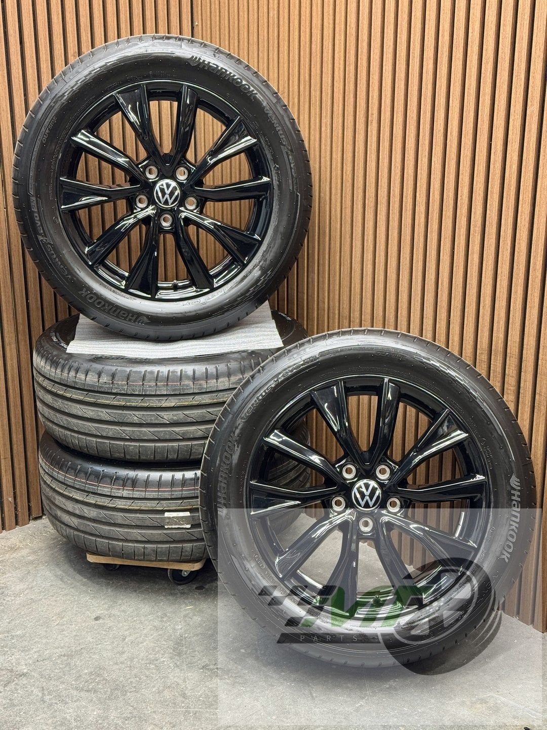 18" Vw T7 T6 Multivan California TOSHIMA BLACK NEW BTW OEM, 18 inch, -, -, Banden en Velgen