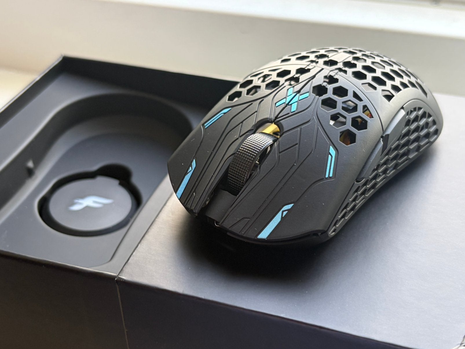 Finalmouse ULX Phantom - Tiger / Large / Classic, Computers en Software, Muizen, Rechtshandig, Muis, Gaming muis, Nieuw