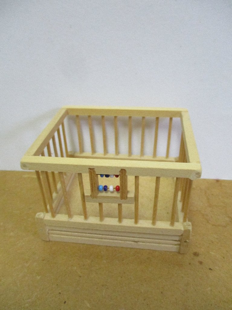poppenhuis kleinere box, Ophalen of Verzenden, Zo goed als nieuw, Decoratie