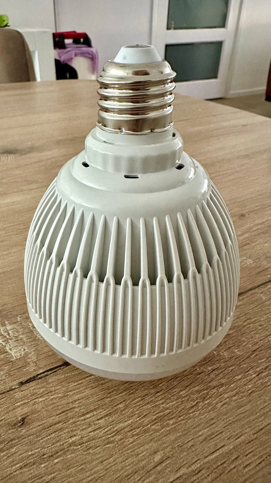 Smart LED lamp met Bluetooth speaker - E27 fitting, Led-lamp, Gebruikt, Instelbaar wit, Bluetooth