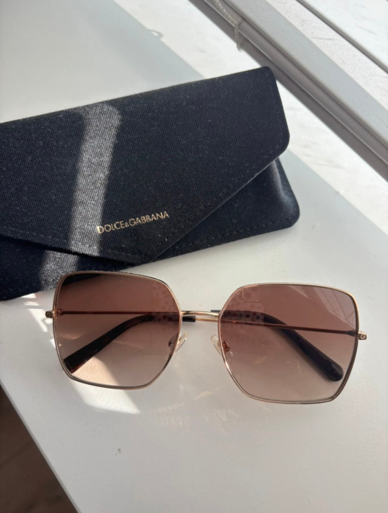 Dolce & Gabbana zonnebril, Sieraden, Tassen en Uiterlijk, Ophalen of Verzenden, Zo goed als nieuw, Zwart, Dolce & Gabbana