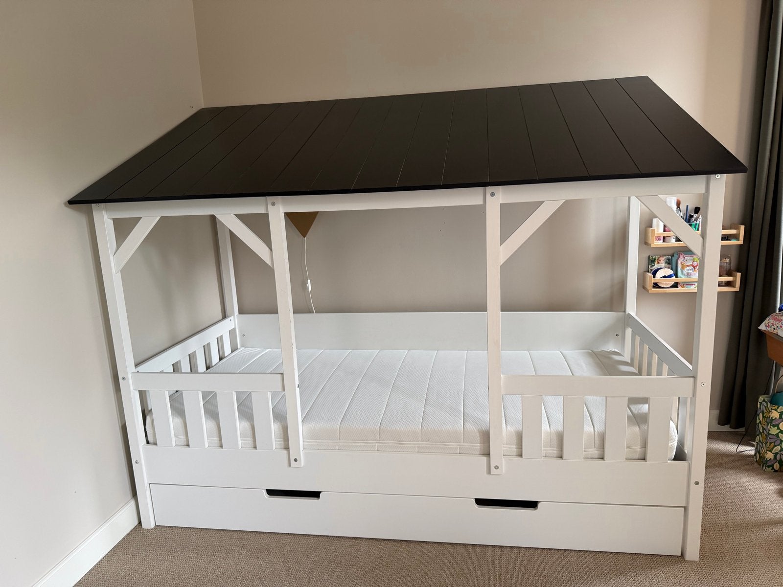 Vipack bed kind - huisje bed met bedlade en matras, 85 tot 100 cm, Zo goed als nieuw, 180 cm of meer, Ophalen