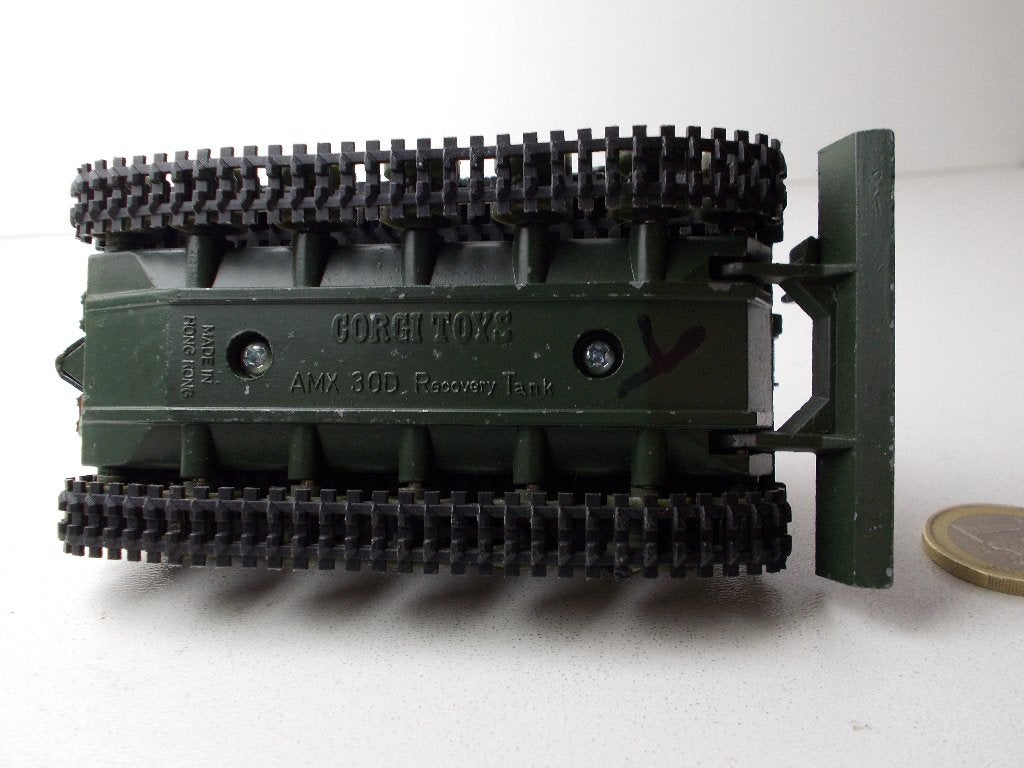 1977 Corgi Toys 908 AMX 30D RECOVERY TANK + Rupsbanden!, Ophalen of Verzenden, Zo goed als nieuw, Bus of Vrachtwagen, Corgi