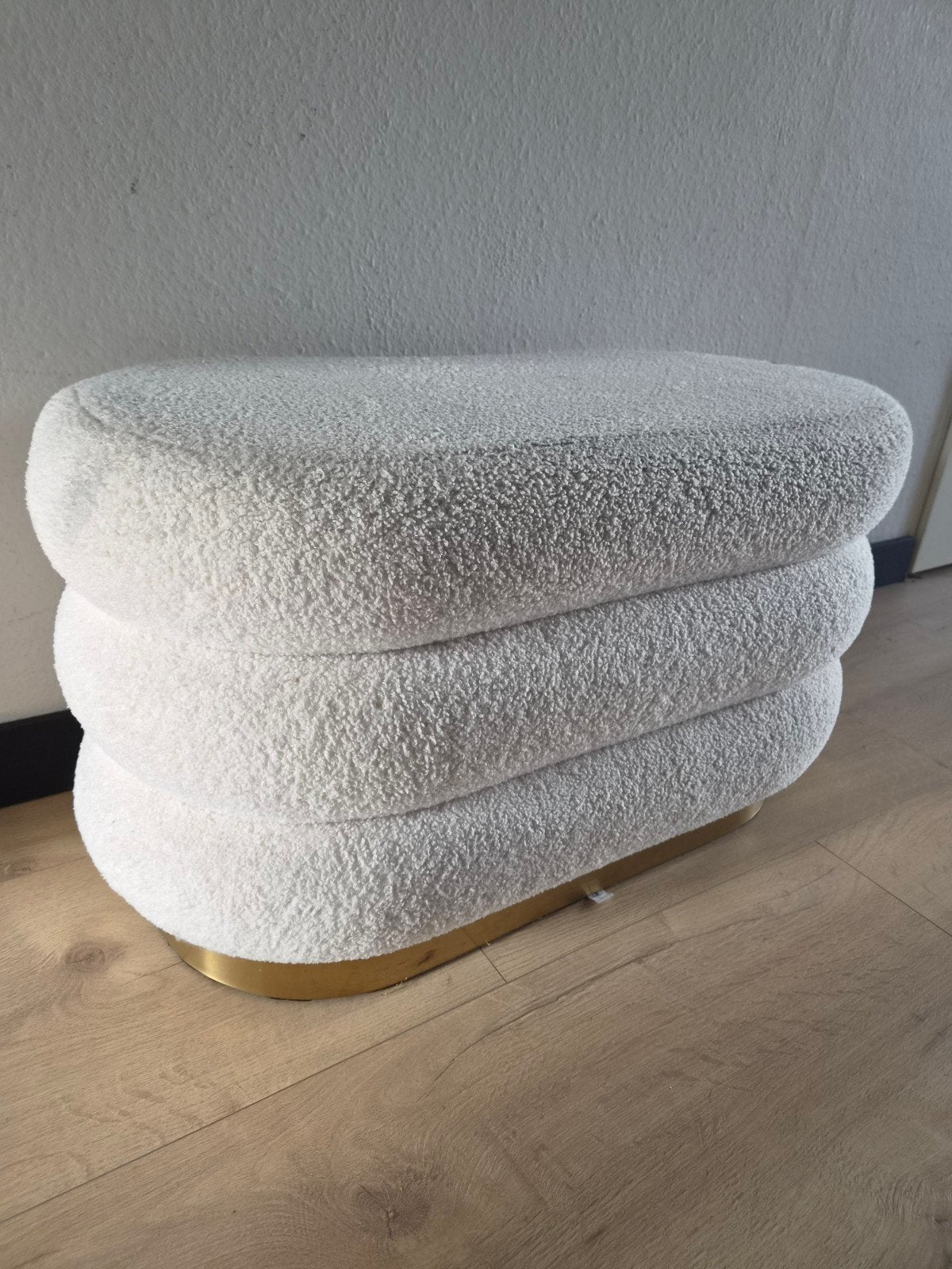 Light & Living Boucle Poef - Zacht en Stijlvol, Ophalen, Gebruikt, Modern, Boucle, Scandinavisch, 75 tot 100 cm