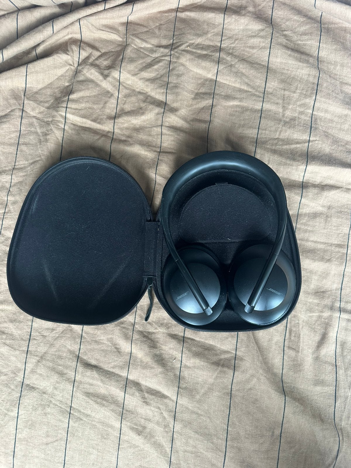 Bose 700 noicecanceling koptelefoon, Draadloos, Ophalen of Verzenden, Zo goed als nieuw, Bose