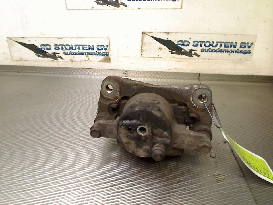 Remklauw Links Voor Lexus CT 200h (2011-09/..), Lexus-infoservice@lexus.de, Gebruikt, Lexus, Toyota-Allee 2, Köln 50858, , Duitsland