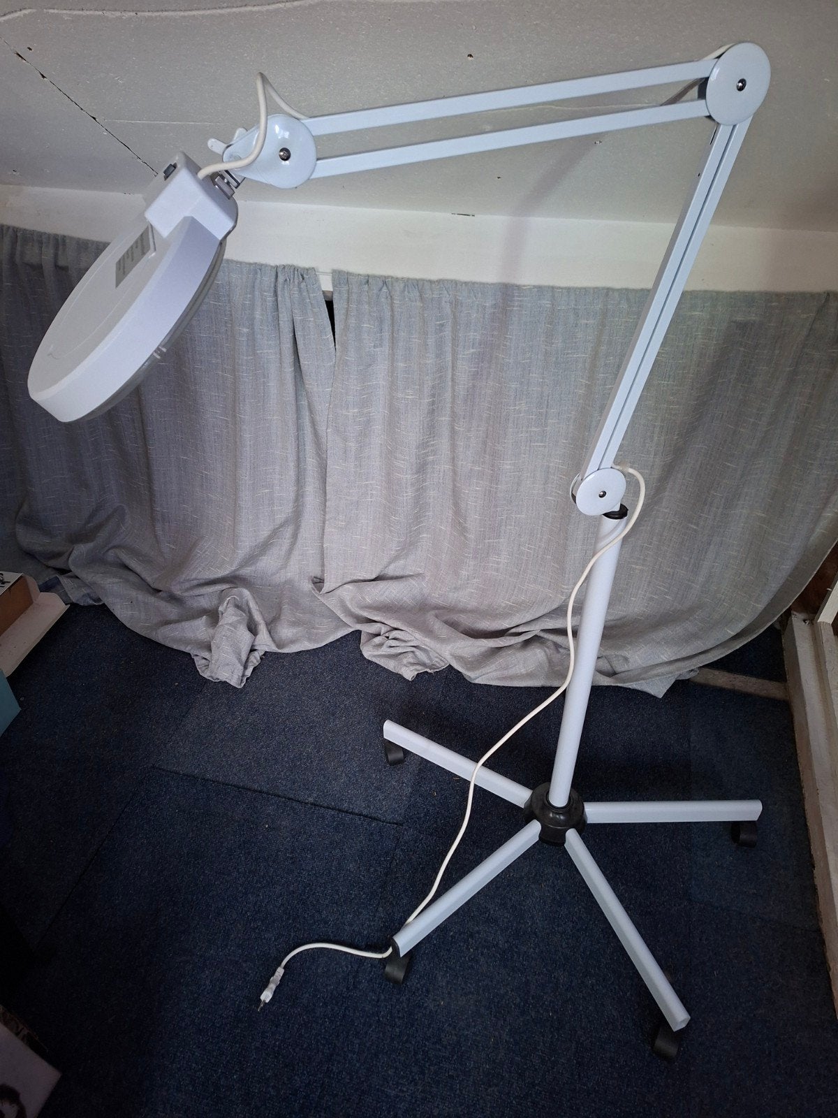 MegaBeautyShop Loeplamp MBS-004Wit 22W, Ophalen, Zo goed als nieuw, Loeplamp