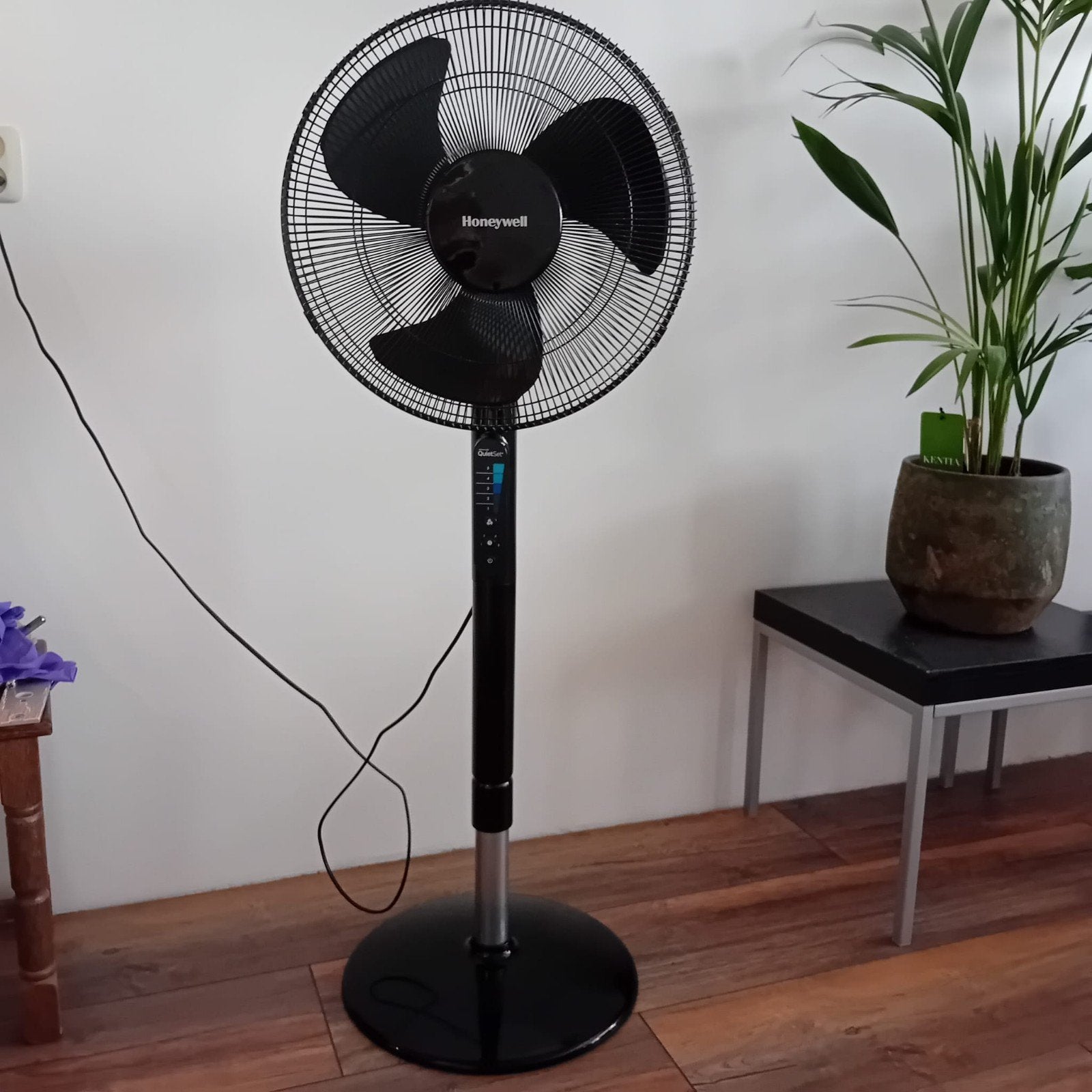 Honeywell statiefventilator met afstandsbediening, Ophalen, Ventilator met afstandsbediening, Zo goed als nieuw, Statiefventilator
