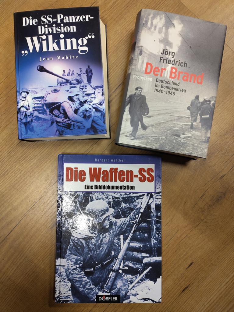 3 boeken Duitse leger Waffen SS & oorlog ww2, Verzamelen, Militaria | Tweede Wereldoorlog, Ophalen of Verzenden