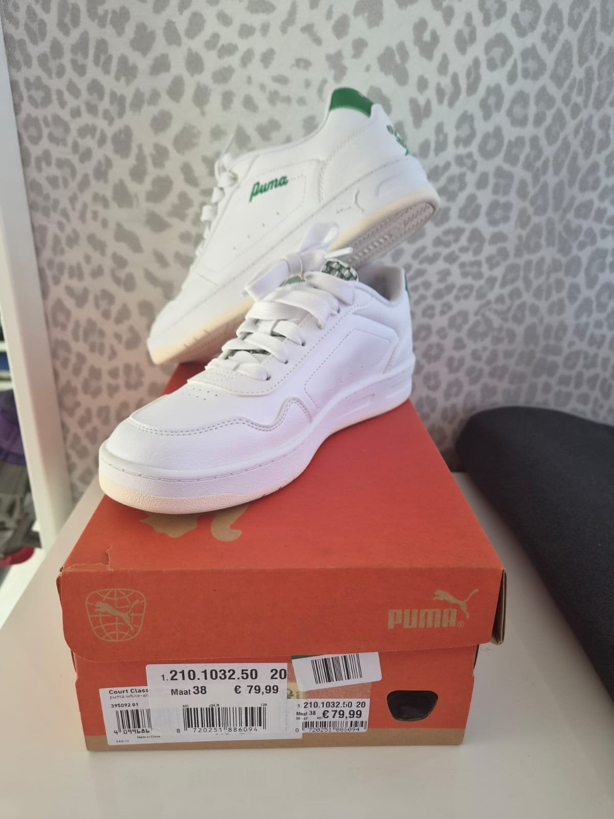 Puma Court Classy Blossom 38, Ophalen of Verzenden, Zo goed als nieuw, Sneakers of Gympen
