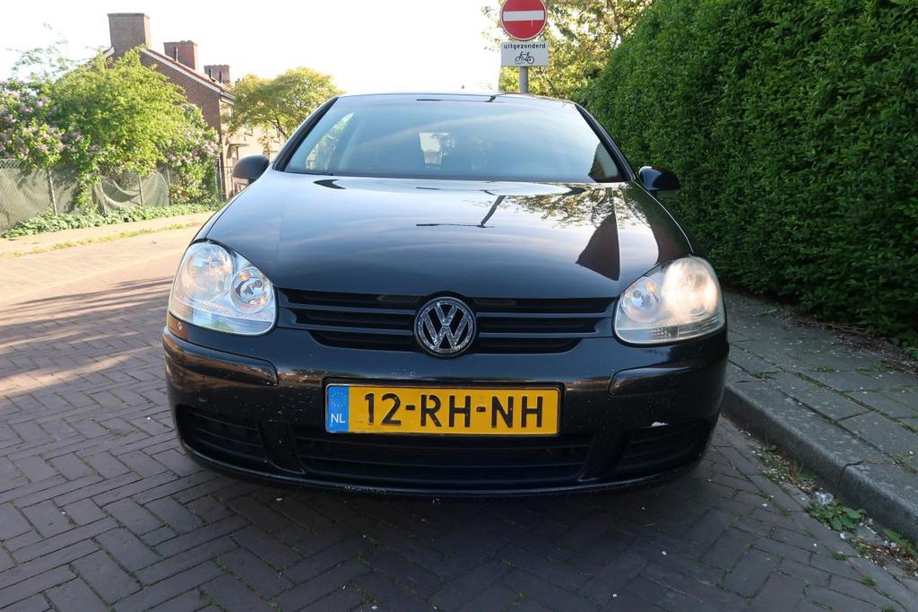 Volkswagen Golf 1.4 FSI 66KW 3D 2005 Zwart, Audio, Tv en Foto, Decoders en Harddiskrecorders, Ophalen, Zo goed als nieuw