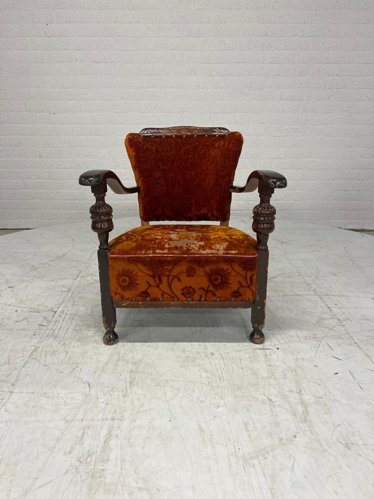 Karaktervolle fauteuil met burned orange velvet bekleding, Ophalen