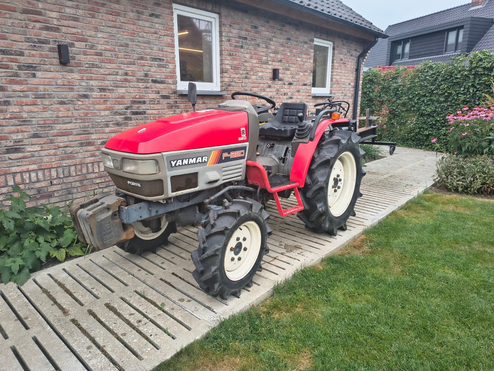 Yanmar F220 4WD + Overtopfrees + Houtklover, Gebruikt, Tot 2500, Tot 80 Pk, Ophalen