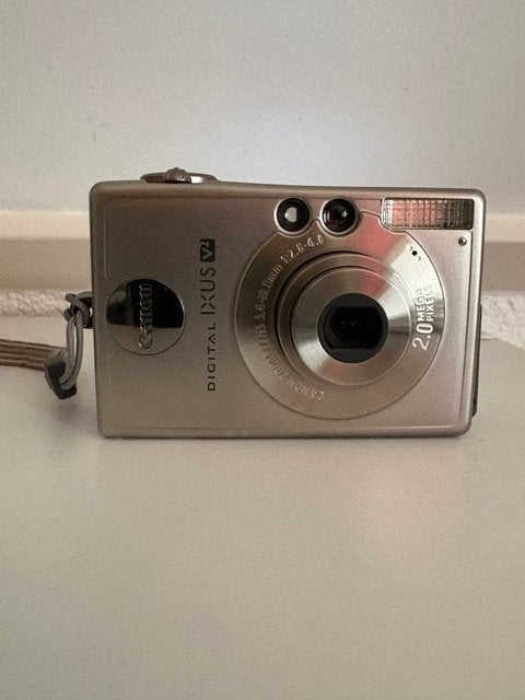 Canon Digital Ixus V2 Compact Camera met statie, Ingebouwde flitser, Gebruikt, Canon, Geheugenkaart
