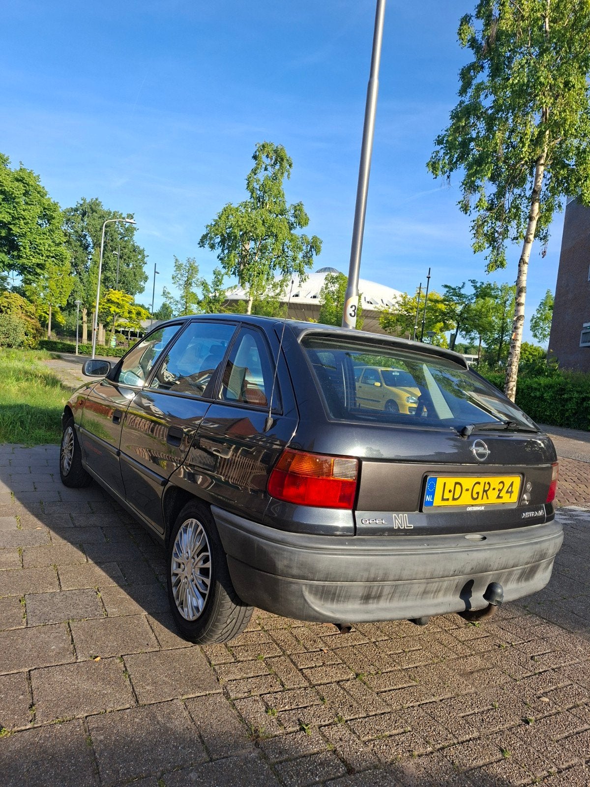 Opel Astra 1.6 I Tailgate E2 1995 Zwart, Auto's, Opel, Particulier, Astra, Benzine, Hatchback, Handgeschakeld, Origineel Nederlands