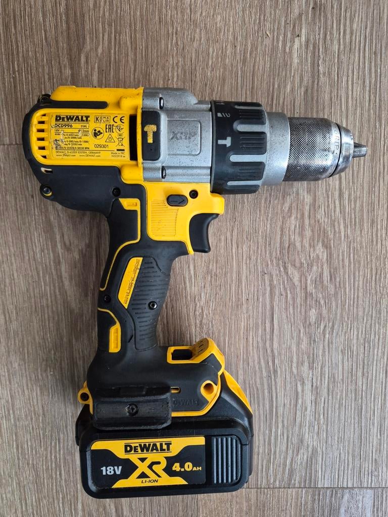 DeWalt DCD996 Klopboormachine met 4.0Ah accu, Doe-het-zelf en Verbouw, Gereedschap | Boormachines, Ophalen of Verzenden, Boor- en Schroefmachine