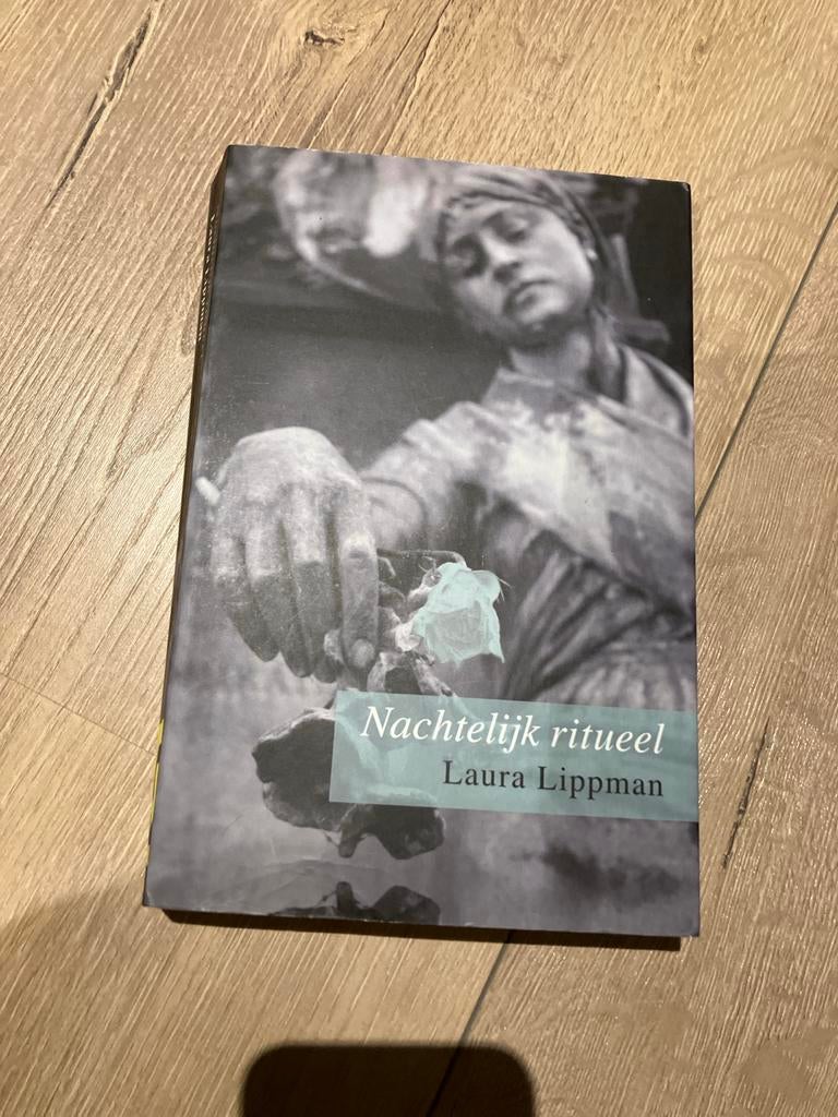 Nachtelijk ritueel - Laura Lippman (Thriller), Boeken, Ophalen of Verzenden, Zo goed als nieuw, Europa overig
