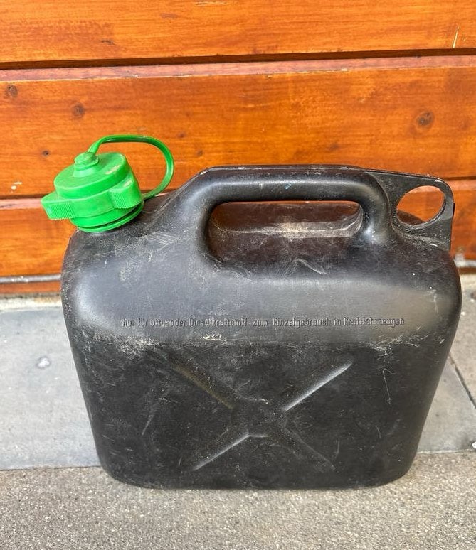 Jerrycan 5 liter, Ophalen of Verzenden