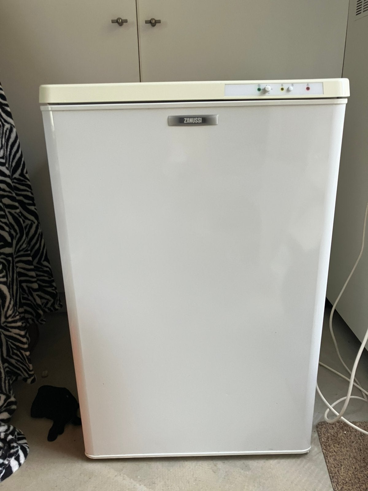 Zanussi vriezer tafelmodel, Gebruikt, Minder dan 60 cm, Ophalen of Verzenden, Vrijstaand