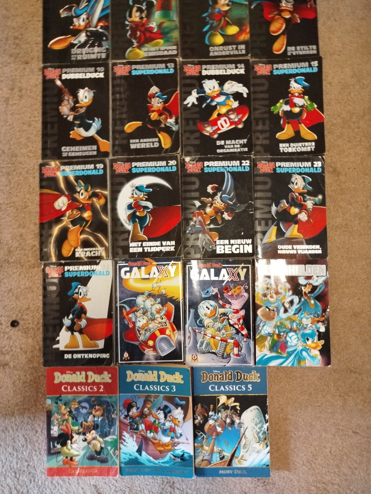 Donald Duck pockets PREMIUM GALAXY CLASSICS ULTRAHELDEN, Gelezen, Europa, Ophalen of Verzenden, Meerdere comics