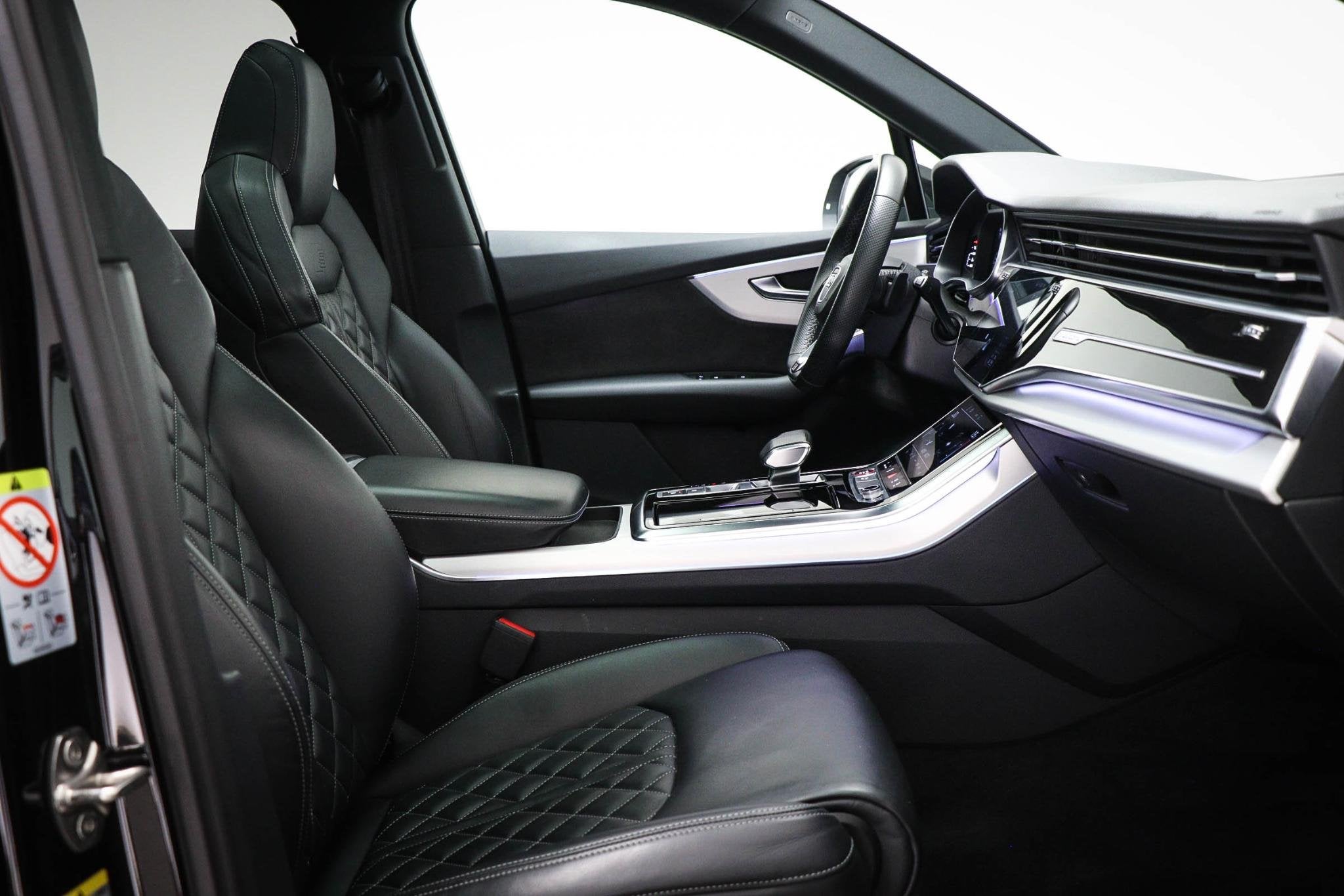 Audi Q7 4.0 TFSI SQ7 quattro 7p | PANORAMDAK | LEDER | STOEL, Auto's, Automaat, 2240 kg, Gebruikt, Met garantie (alle)