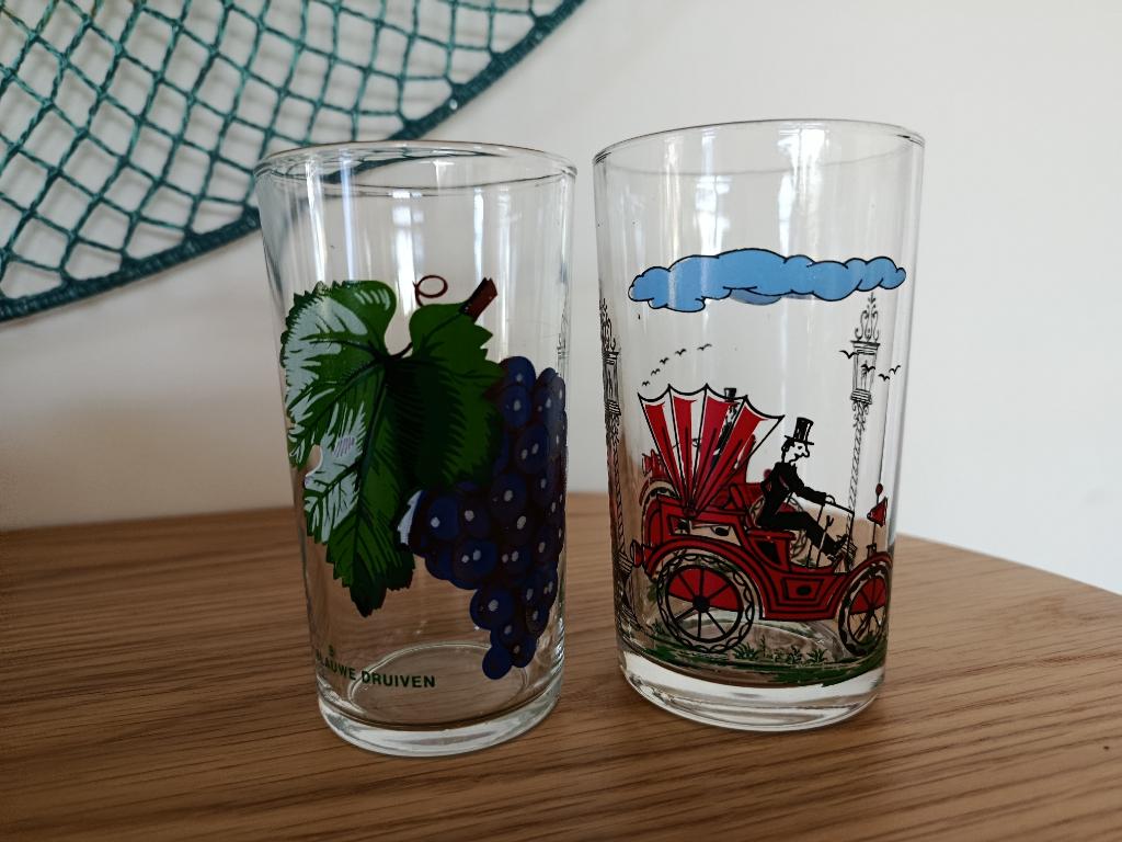 2 vintage drinkglazen, Antiek en Kunst, Ophalen of Verzenden