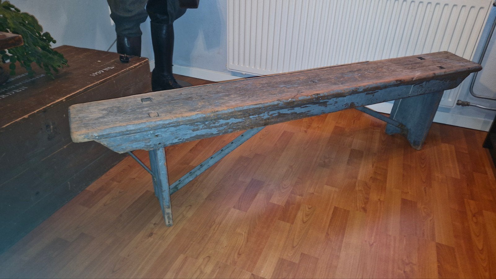 KL houten kazerne bankje rond 1900., Ophalen