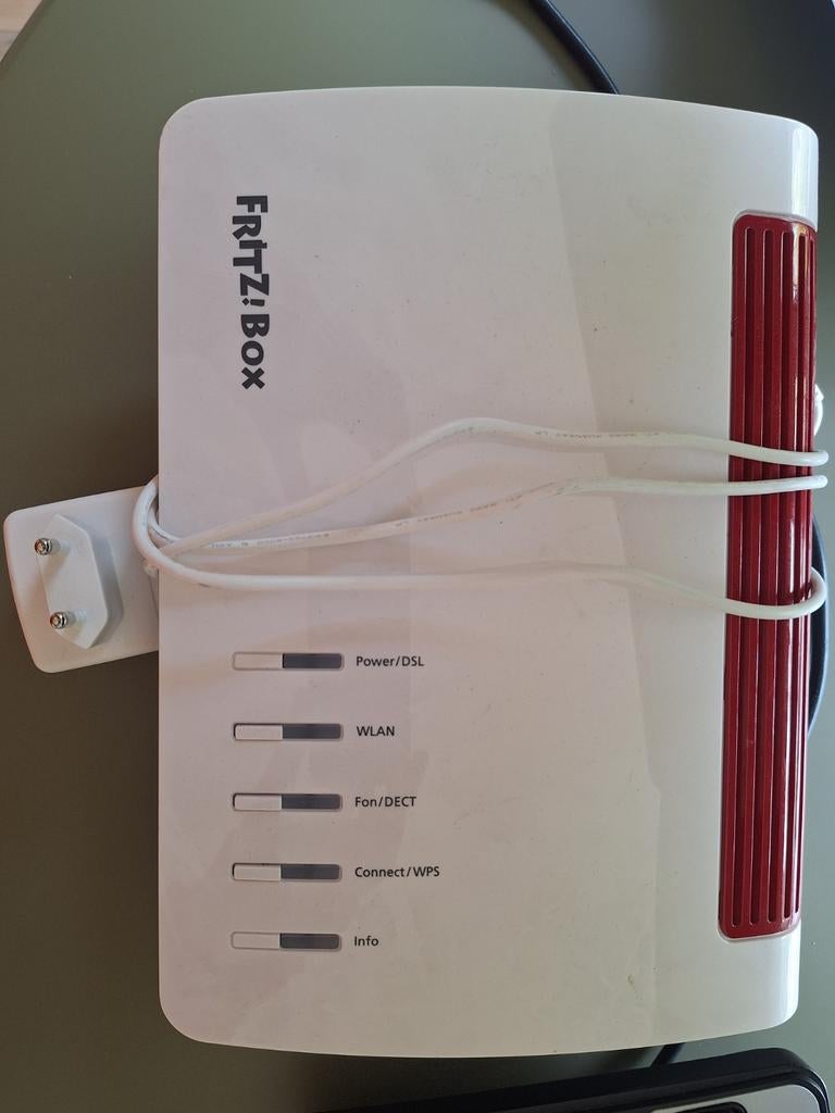 FRITZ!Box 7590 DZ Router - Zo goed als nieuw, Computers en Software, Routers en Modems, Ophalen of Verzenden, Zo goed als nieuw