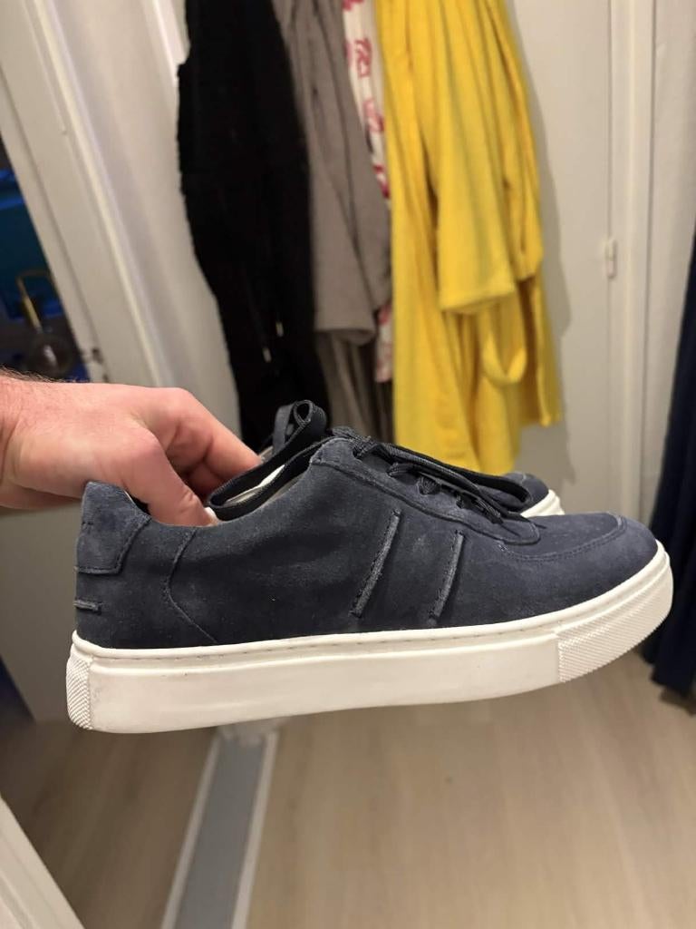 Aspact Schoenen 2 paar (43&42), Blauw, Ophalen of Verzenden, Sneakers of Gympen, Nieuw