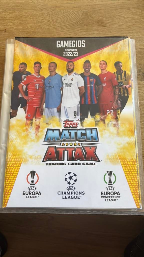 Topps match attax 2022-2023. Crystal,shield,chrome, Ophalen of Verzenden, Zo goed als nieuw, Meerdere kaarten