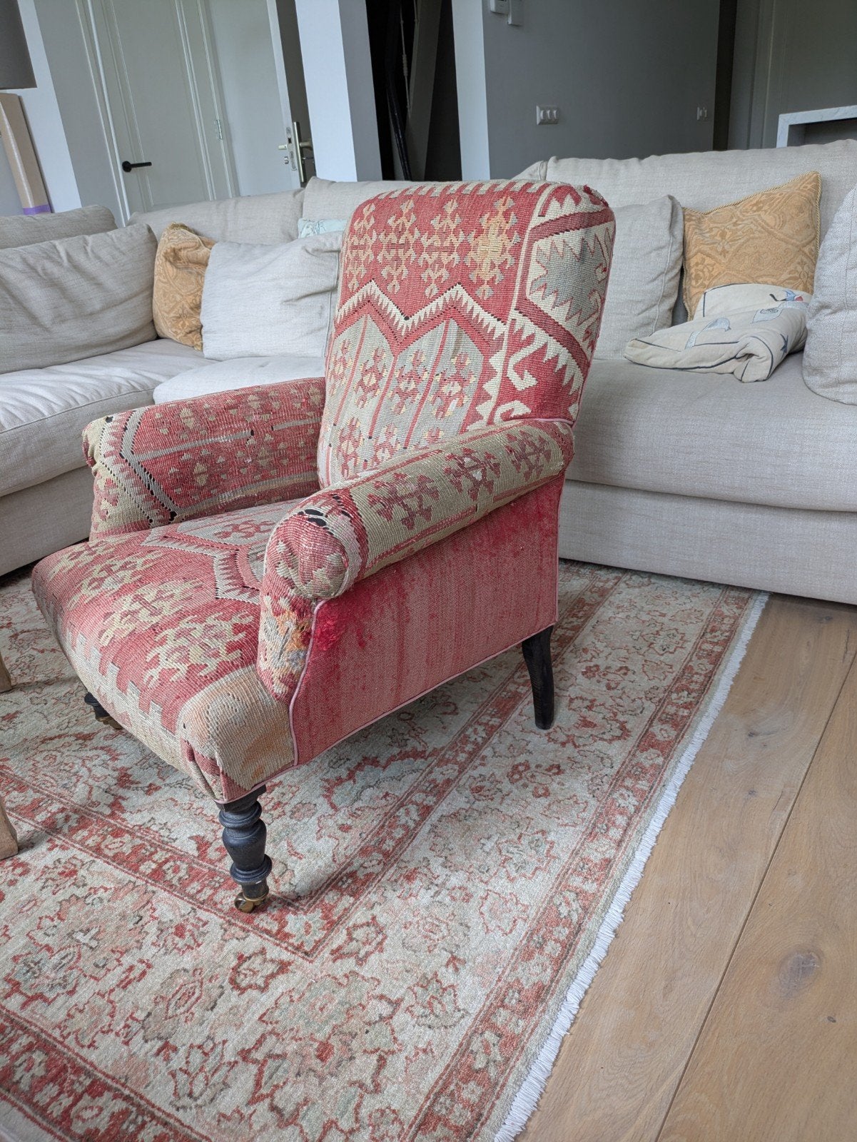 Vintage fauteuil met Kilim bekleding, Antiek en Kunst, Ophalen