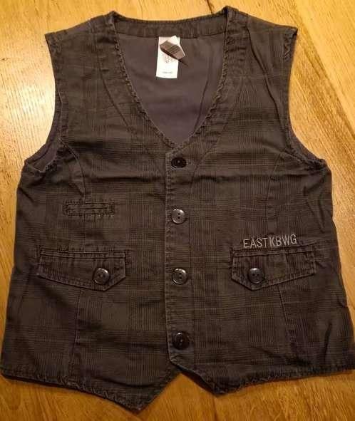 Als Nieuw! Antraciet gilet jongen, 134-140, C&A, Trui of Vest, Ophalen of Verzenden, Zo goed als nieuw