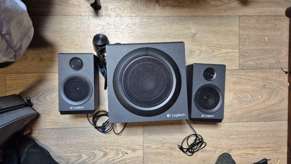 Logitech Z333 speaker set met subwoofer, Computers en Software, Ophalen of Verzenden, Zo goed als nieuw, Audiokanaal 2.1