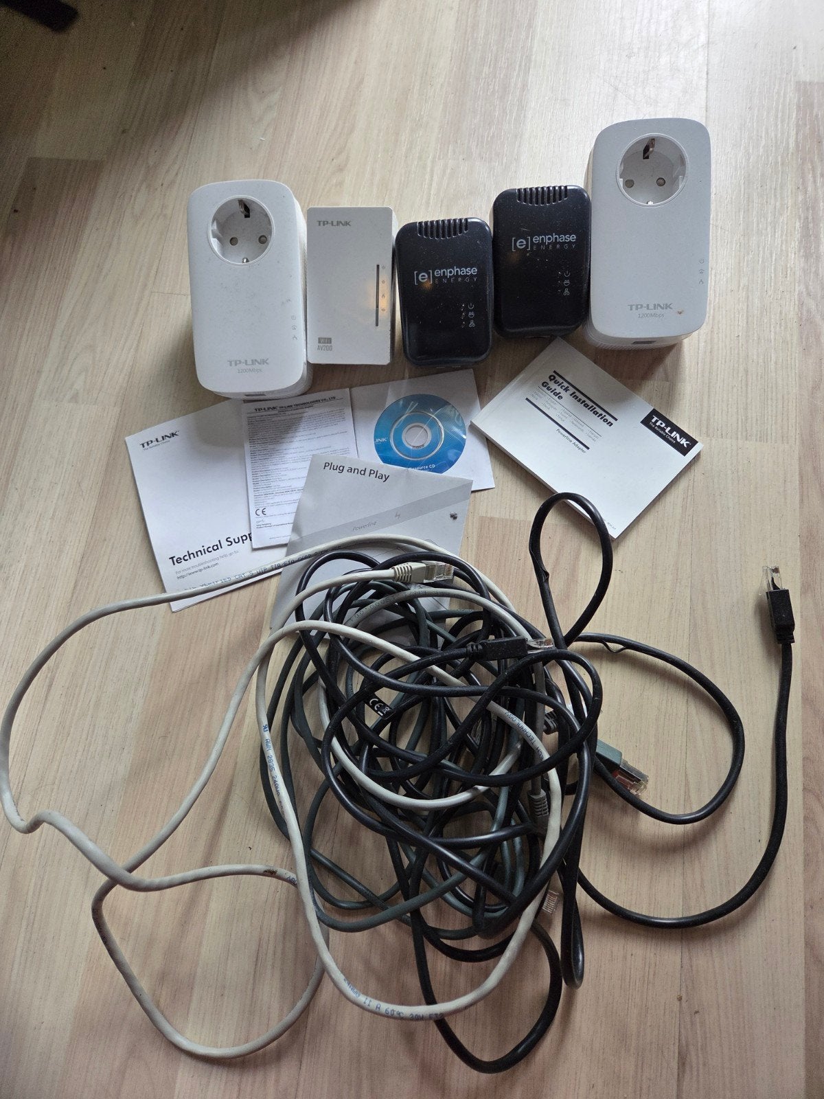 TP-Link Powerline Adapters & Enphase Energy Ethernet Adapte, Ophalen of Verzenden, Gebruikt, TP-Link, Enphase Energy, Asoka USA Corporation